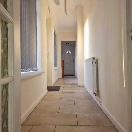 Living Serviced 6 Birmingham